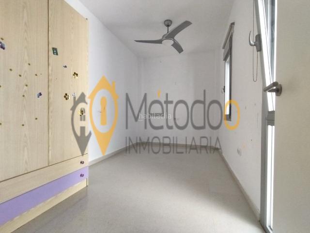Casa adosada en venta en San Jose de la Rinconada. Manuel Azaña Diaz 220.000. Casas adosadas San Jose de la.