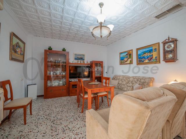 Casa adosada en venta en San Jose de la Rinconada. Casa en planta baja a la venta. Casas adosadas San Jose de la.