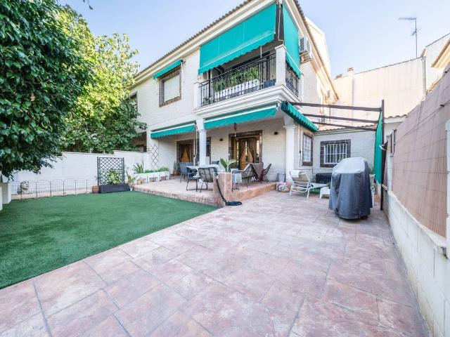 Casa adosada en Venta en San Pedro del Pinatar ciudad