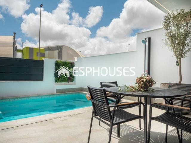 Casa adosada en Venta en San Pedro del Pinatar ciudad
