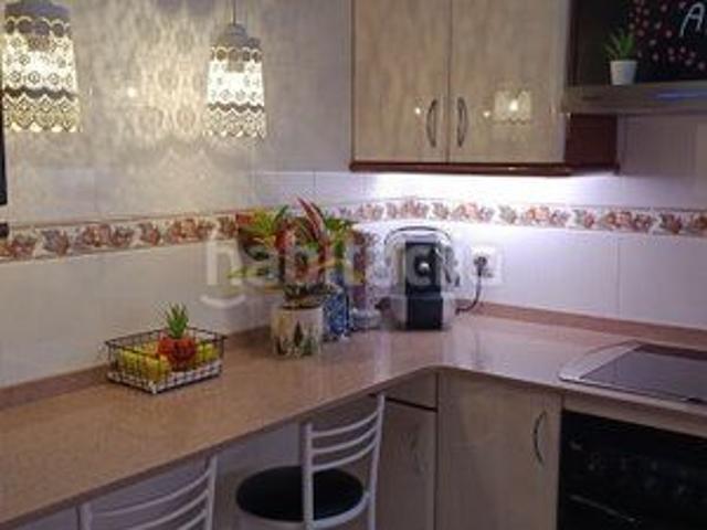 Casa adosada en venta en Sant Adrià de Besòs, Sant Joan Baptista. Gran casa de 4 plantas con dos grandes terrazas. Casas adosadas Sant Adrià de.