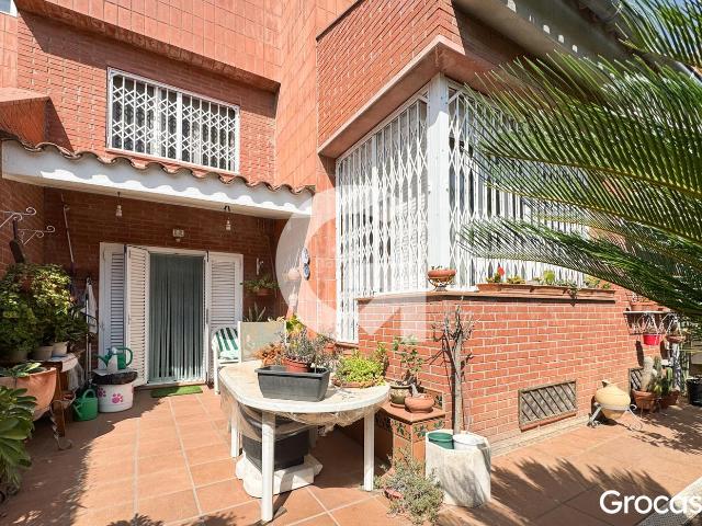 Casa adosada en venta en Sant Boi de Llobregat, Marianao. CASA ADOSADA EN EL PARQUE DE MARIANAO. Casas adosadas Sant Boi de.