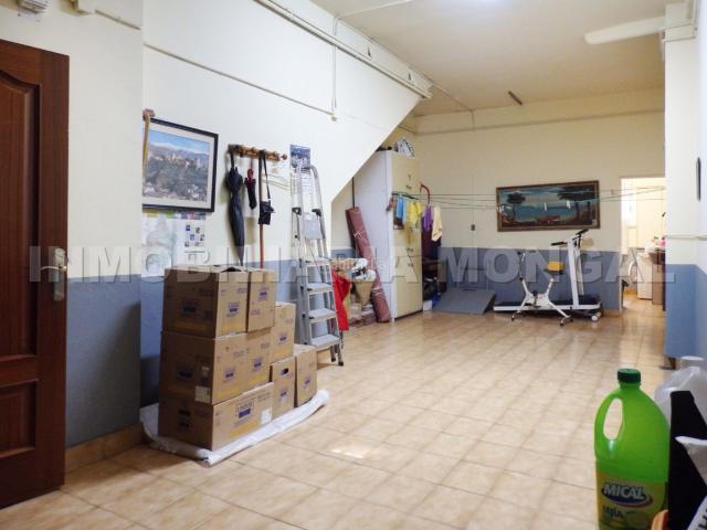 Casa adosada en venta en Sant Boi de Llobregat, Marianao. PERFECTA CASA UNIFAMILIAR ADOSADA, GARAJE, TERRAZA, BALCONES, EXCELENTE UBICACIÓN. Casas adosadas Sant Boi de.