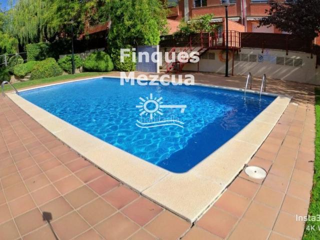Casa adosada en venta en Sant Cugat del Vallès, Coll Favà. PAREADA EN SANT CUGAT. Casas adosadas Sant Cugat del.
