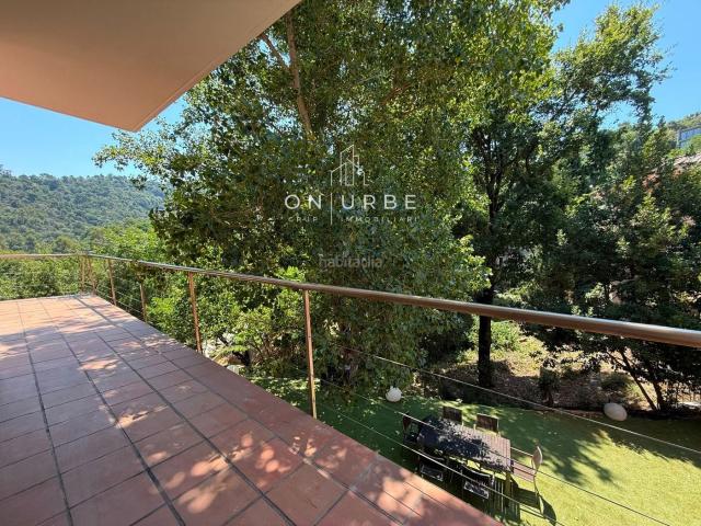 Casa adosada en venta en Sant Cugat del Vallès, Les Planes. Casa en Sant Cugat del Valles de 520 m con piscina. Casas adosadas Sant Cugat del.