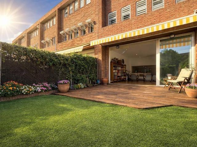 Casa adosada en Venta en Sant Domènec
