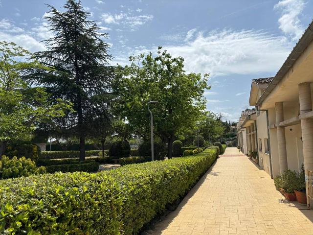 Casa adosada en Venta en Sant Esteve Sesrovires