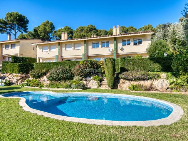 Casa adosada en venta en Sant Feliu de Guíxols, Puntabrava Port Salvi Costa Brava. Preciosa casa adossada. Casas adosadas Sant Feliu de.