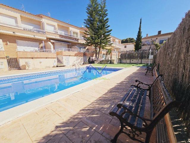 Casa adosada en Venta en Sant Jaume dels Domenys