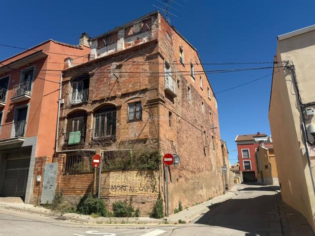 Casa adosada en venta en Sant Joan de Vilatorrada. OPORTUNIDAD! POSIBILIDAD DE HACER 3 VIVIENDAS. Casas adosadas Sant Joan de.