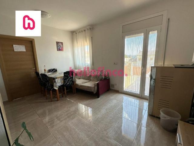 Casa adosada en venta en Sant Pere de Torelló. Casa adosada a la venta en el municipio de Sant Pere de Torelló Osona, Barcelona. Casas adosadas Sant Pere de.