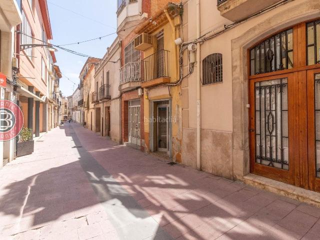 Casa adosada en venta en Sant Sadurní d´Anoia. Casa adosada para reformar íntegramente en el centro de Sant Sadurní dAnoia. Casas adosadas Sant Sadurní.