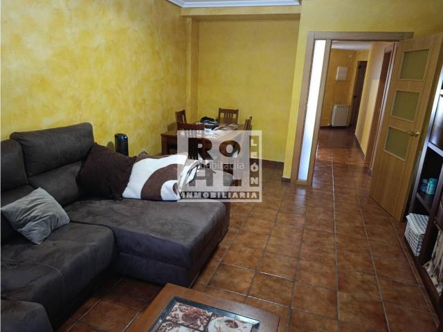 Casa adosada en venta en Santovenia de la Valdoncina. Villa Adosada en Venta en Santovenia de la Valdoncina. Casas adosadas Santovenia de la.