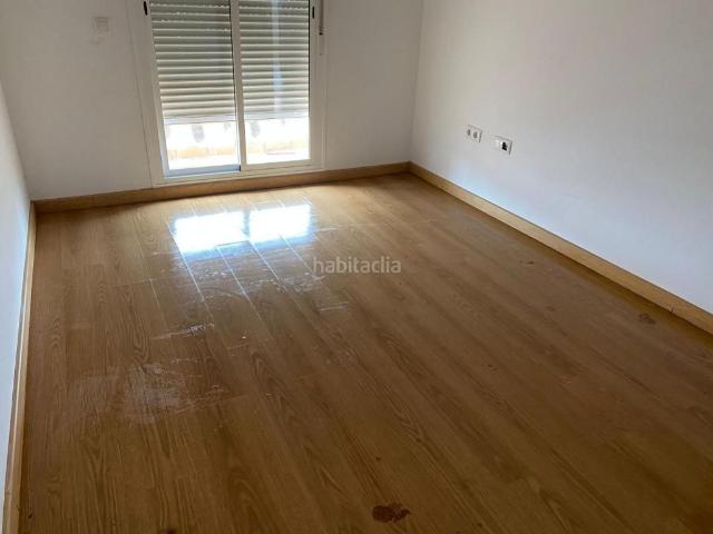 Casa adosada en venta en Santos de Maimona Los. Casa adosada ocupada sin posesión en Santos De Maimona, Los, Badajoz. Casas adosadas Santos de Maimona.