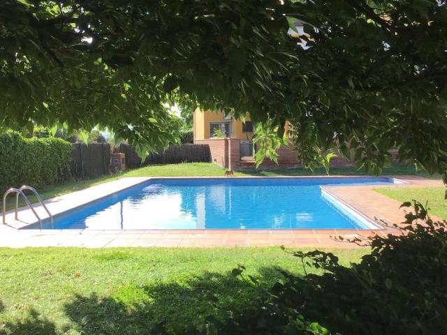 Casa adosada en Venta en Santa Coloma de Farners