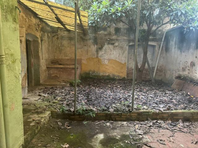 Casa adosada en venta en Santa Coloma de Farners. FINCA CENTRICA A REHABILITAR. Casas adosadas Santa Coloma de.