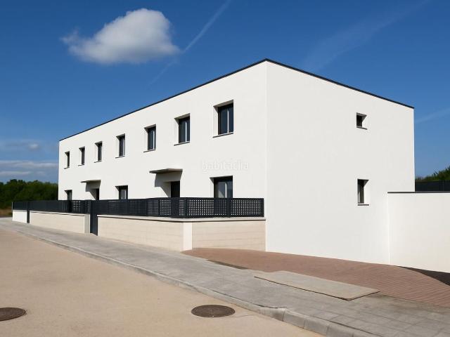 Casa adosada en venta en Santa Coloma de Farners. Vive Farners Vivienda 7. Casas adosadas Santa Coloma de.