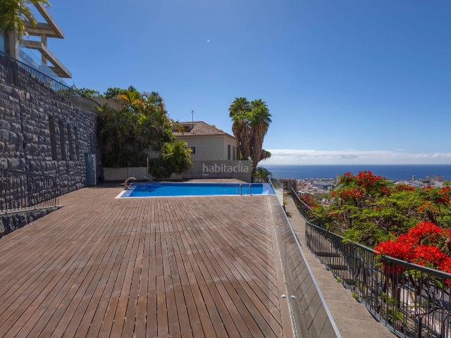 Casa adosada en venta en Santa Cruz de Tenerife, Ifara Las Mimosas. Venta de impresionante vivienda de lujo en Santa Cruz de Tenerife. Casas adosadas Santa Cruz de.