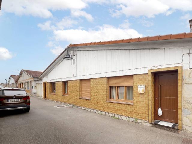 Casa adosada en Venta en Santa Bárbara