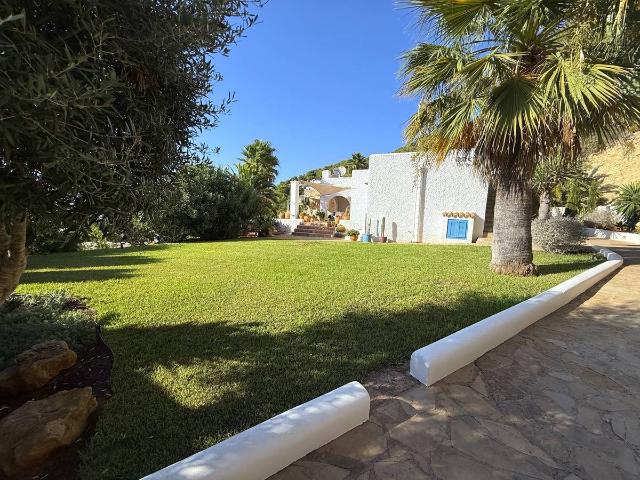 Casa adosada en Venta en Santa Eulària
