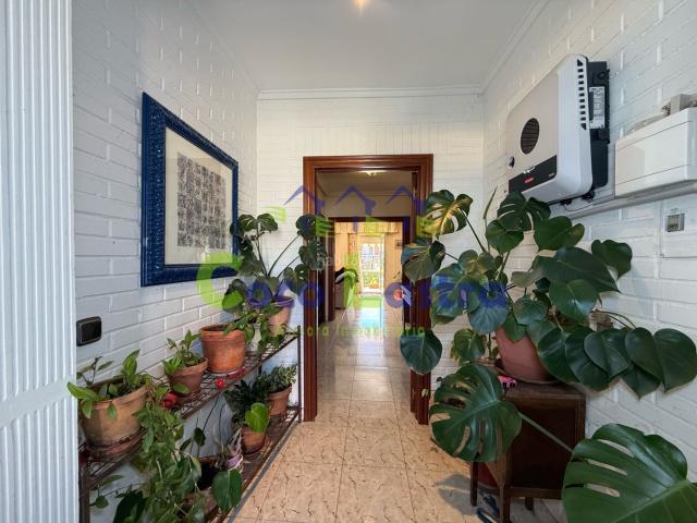 Casa adosada en venta en Santa Marta de Tormes. Amplio y luminoso unifamiliar pareado situado en Urb. Valdelagua. Santa Marta de Tormes. Casas adosadas Santa Marta de.