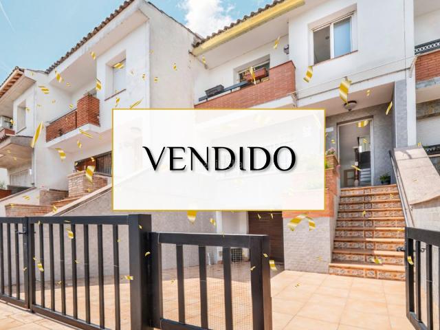 Casa adosada en venta en Santa Perpètua de Mogoda. WHITE DREAM. Casas adosadas Santa Perpètua de.