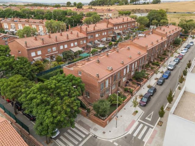 Casa adosada en Venta en Santa Rosa