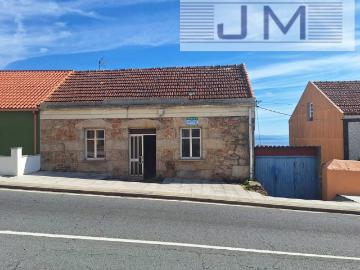 Casa adosada en Venta en Santa Uxía de Ribeira
