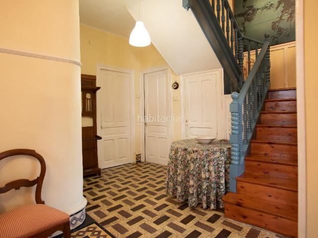 Casa adosada en venta en Santander, General Dávila. Se vende Chalet pareado en Menendez Pelayo Santander. Casas adosadas.