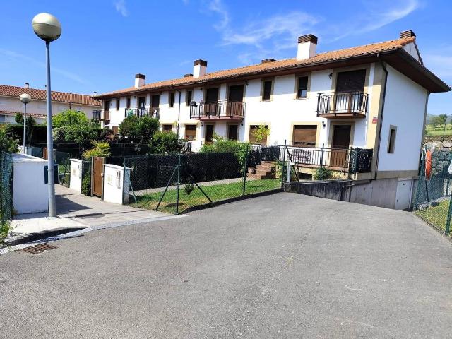 Casa adosada en Venta en Santiurde de Toranzo