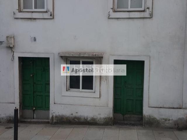 Casa adosada en venta en Santiago de Compostela, Campus Sur Santa Marta. Casa a reformar en Poza de Bar, cerca de Galeras. Con muchas posibilidades. Casas adosadas Santiago de.
