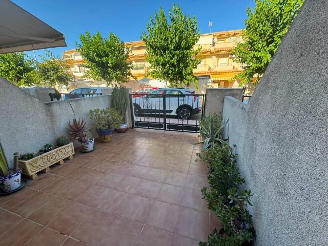 Casa adosada en Venta en Santiago de la Ribera