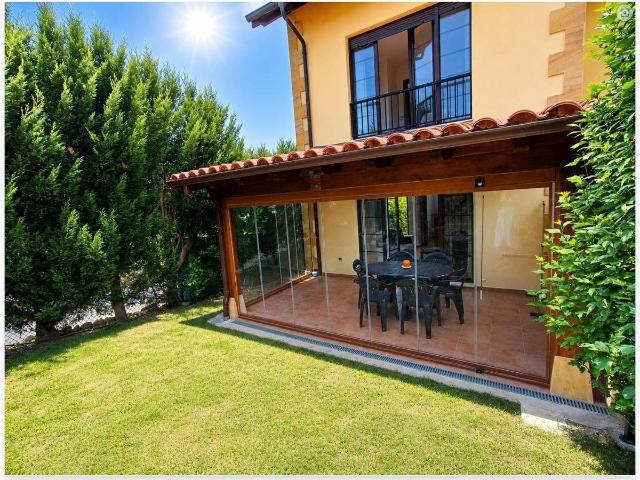 Casa adosada en Venta en Santillana del Mar