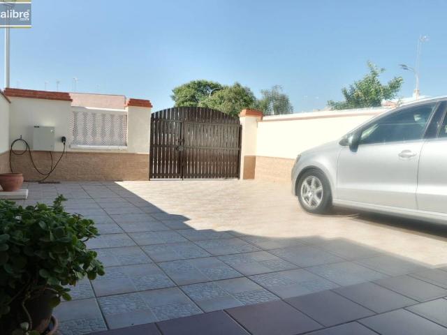 Casa adosada en Venta en La Laguna