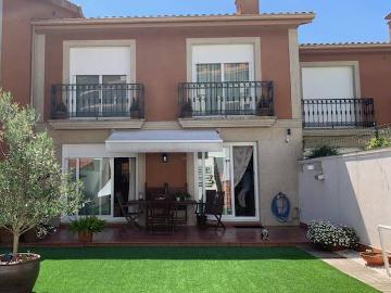 Casa adosada en Venta en Sanxenxo pueblo