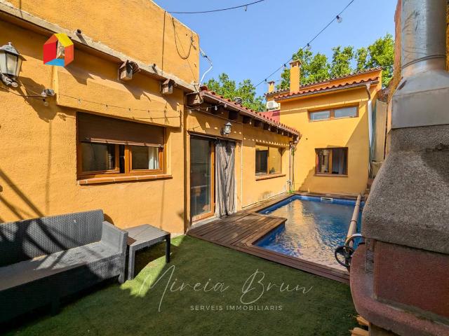 Casa adosada en Venta en Seva