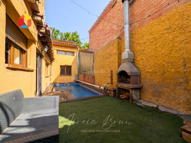 Casa adosada en venta en Seva. Casas adosadas.