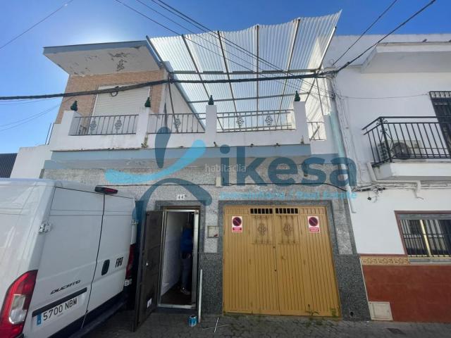 Casa adosada en venta en Sevilla, Torreblanca. Venta de Casa adosada en Torreblanca Sevilla. Casas adosadas.