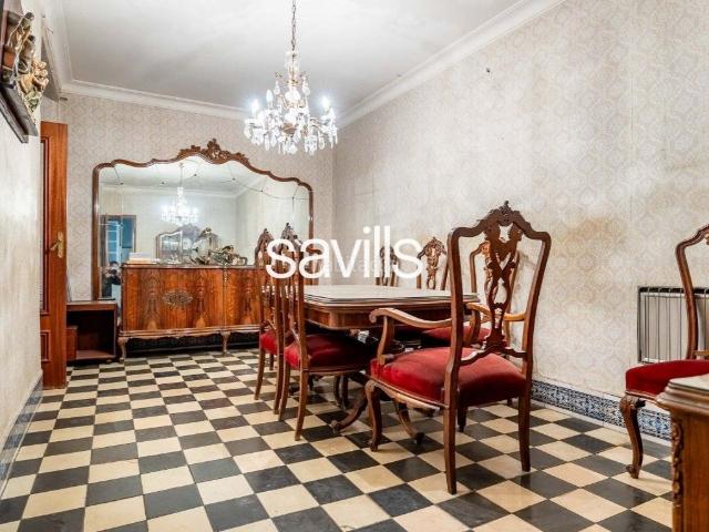 Casa adosada en venta en Sevilla, Encarnación Regina. Casa histórica en Sevilla con encanto y gran potencial. Casas adosadas.