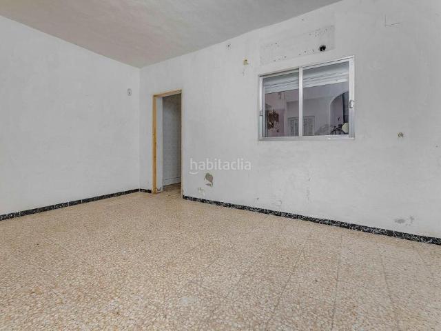 Casa adosada en venta en Sevilla, Palmete. Venta Chalet adosado en Sevilla. Casas adosadas.