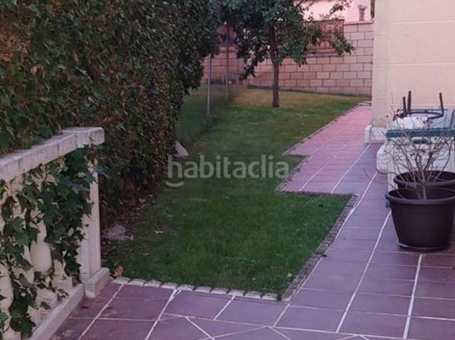 Casa adosada en venta en Segovia, Área Rural. Adosado en Segovia con inquilinos para inversión. Casas adosadas.