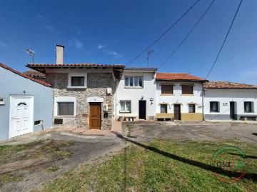 Casa adosada en Venta en Selorio Tornón