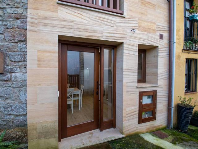 Casa adosada en Venta en Selorio Tornón
