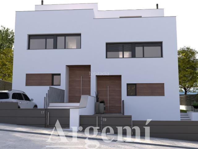 Casa adosada en venta en Sentmenat. Obra nueva en Sentmenat. Casas adosadas.