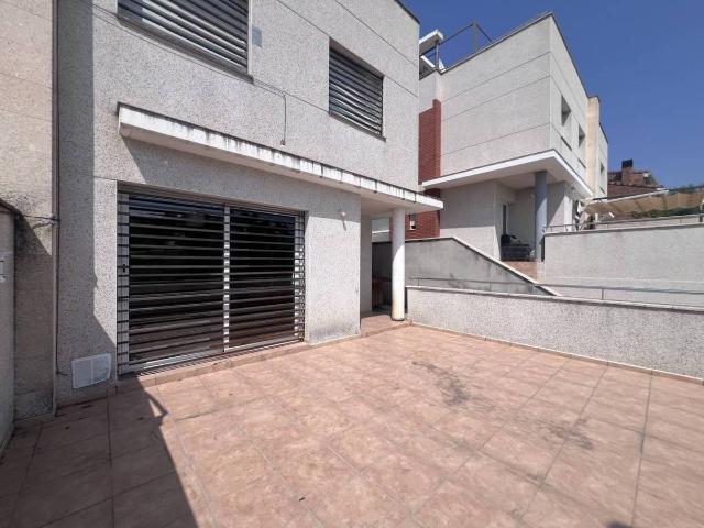 Casa adosada en Venta en Sentmenat