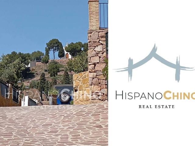 Casa adosada en Venta en Serra