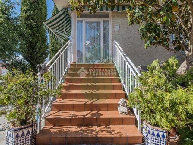 Casa adosada en Venta en Serranillos del Valle