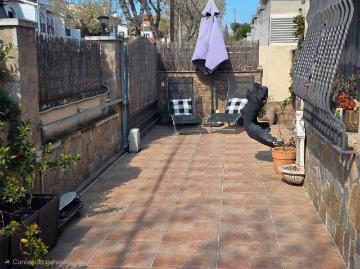 Casa adosada en Venta en Serraparera