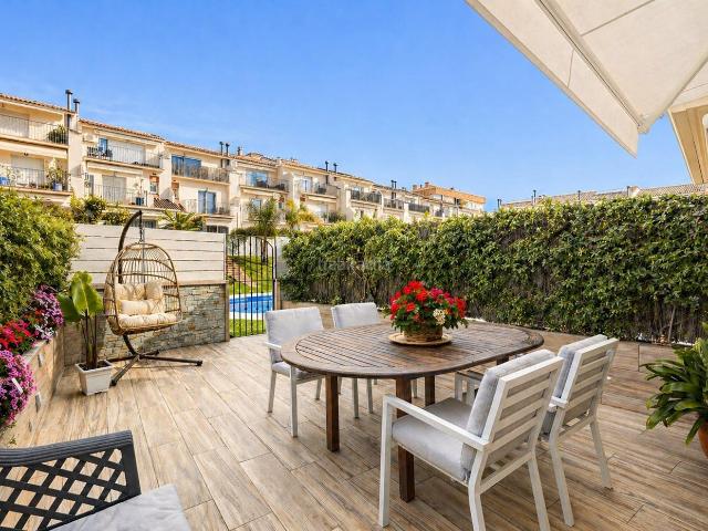 Casa adosada en venta en Sitges, Ametllers Poble Sec Costa Dorada. Casa en venta en Av. Cami dels Capellans de Sitges. Casas adosadas.