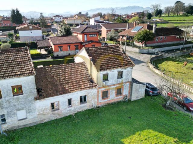 Casa adosada en venta en Siero, Viella Granda Meres. Oportunidad de casa para reformar en el concejo de Siero. Casas adosadas.